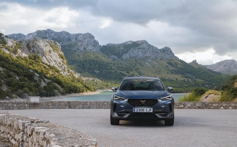 Кроссовер Cupra Formentor