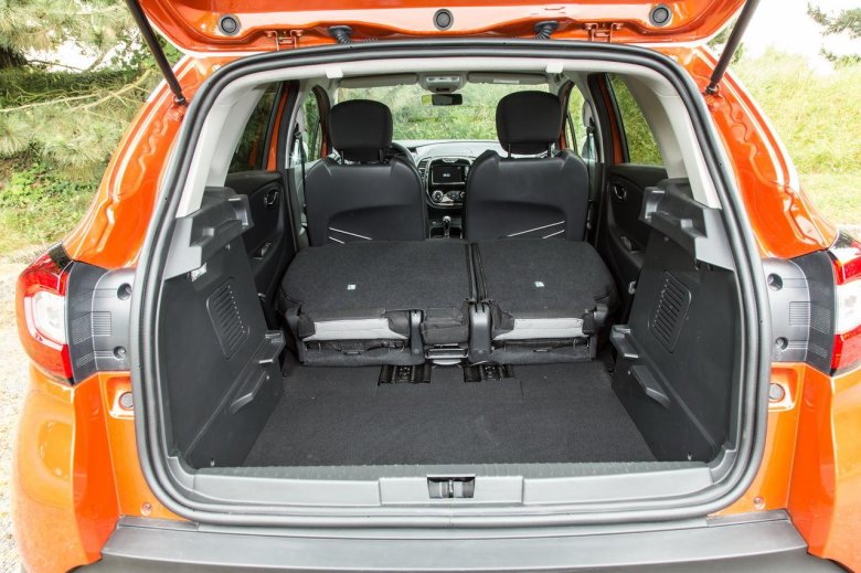 Рено Каптур салон багажник