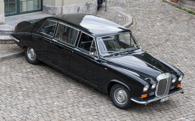 Daimler ds420