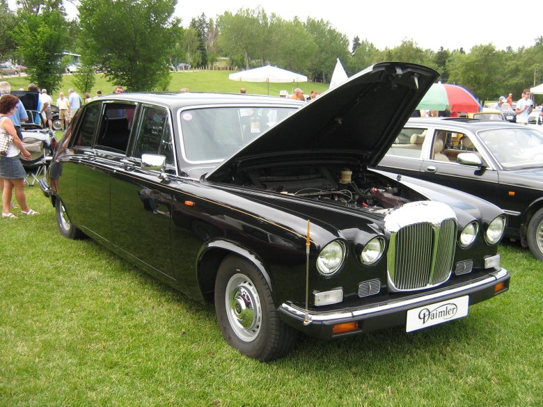 Daimler ds420