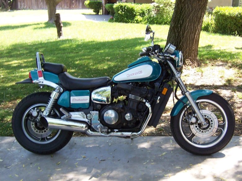 Kawasaki Eliminator 900