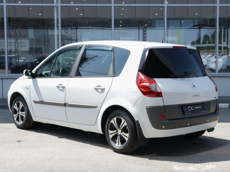 Renault Scenic 2 белый