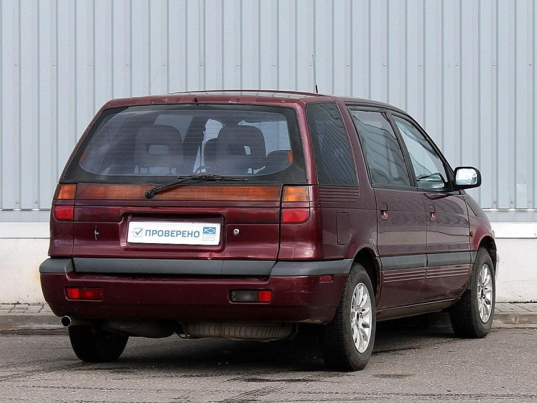 Mitsubishi space wagon iii