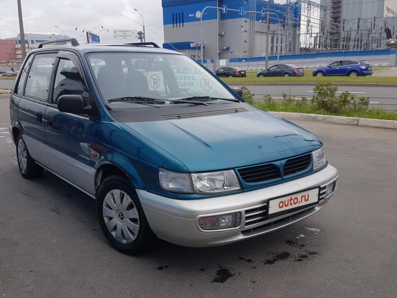 Mitsubishi Space Runner 1996