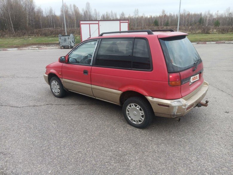 Mitsubishi space runner i