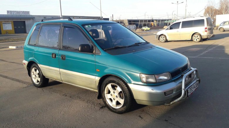 Мицубиси Спейс раннер