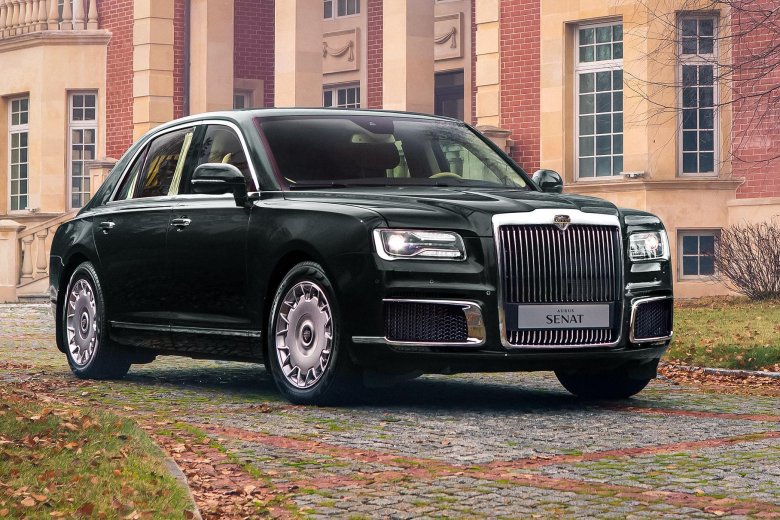 Аурус Сенат комендант