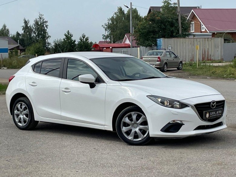 Мазда 3 БМ хэтчбек белая