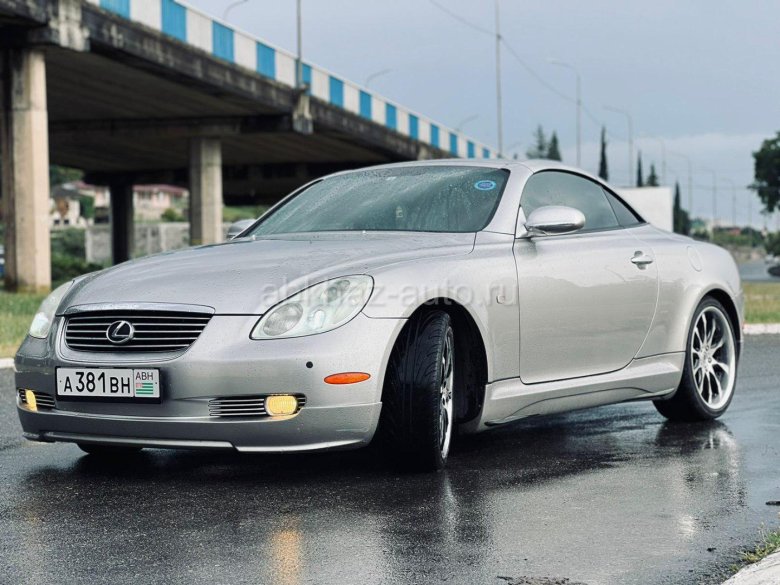 Lexus sc200