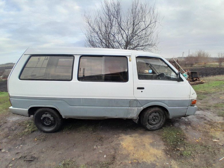 Toyota hiace h100