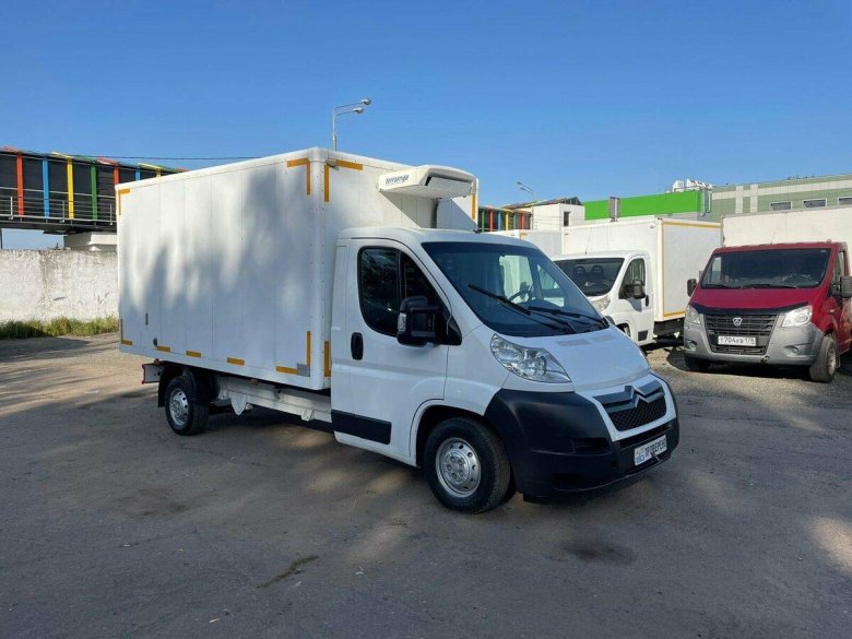 Автомобиль