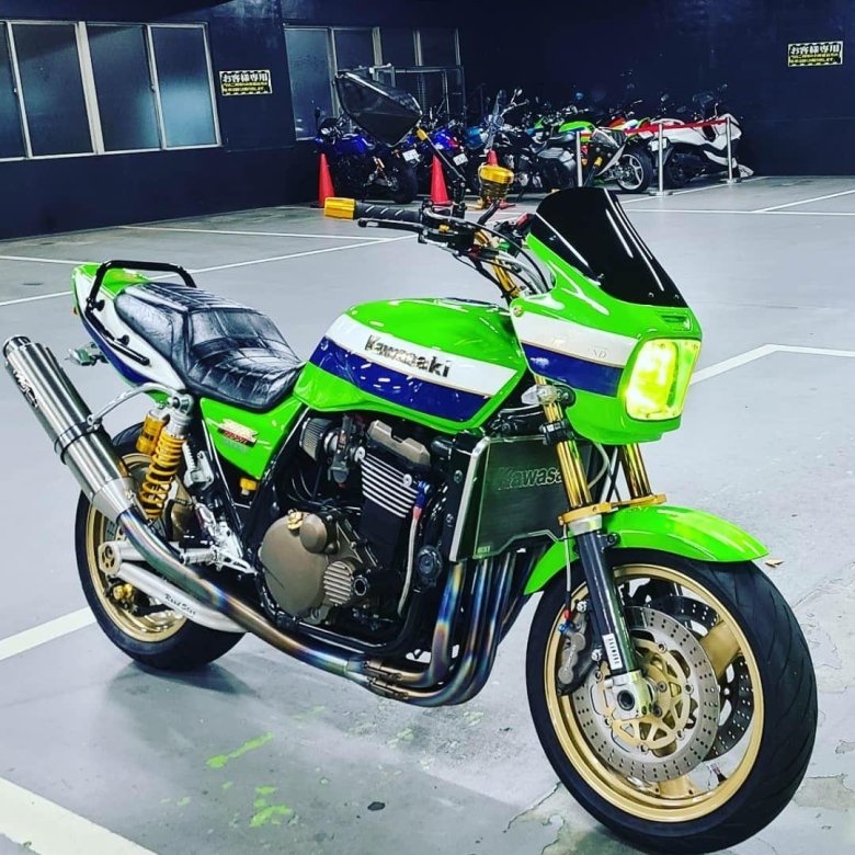 Автомобиль