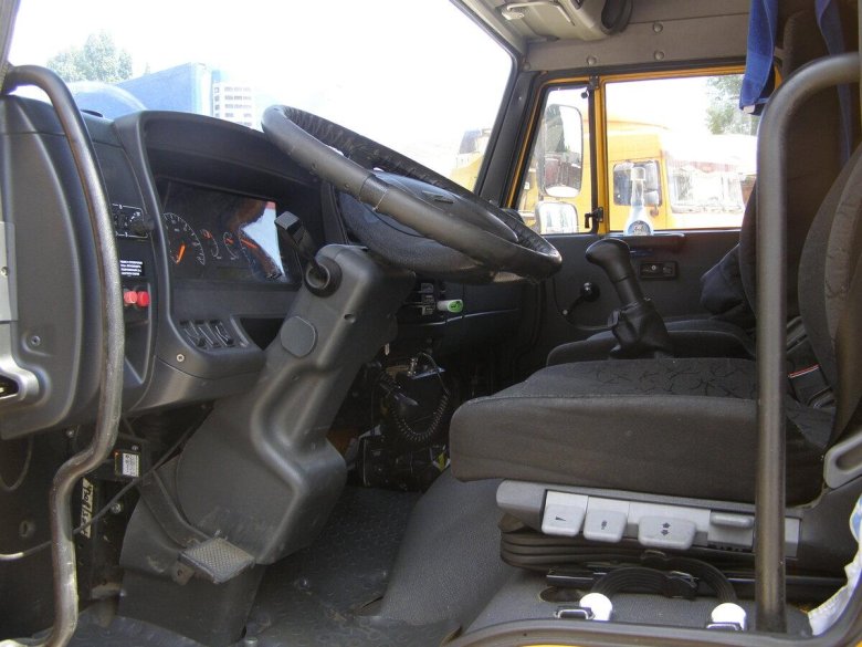 Внутри автомобиля