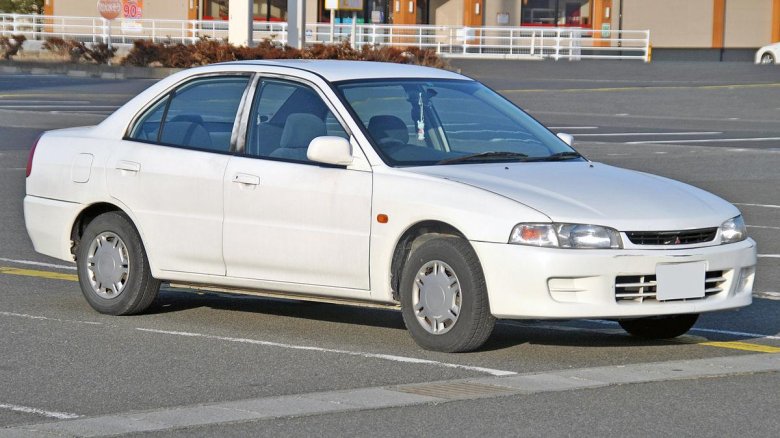 Мицубиси Мираж 5