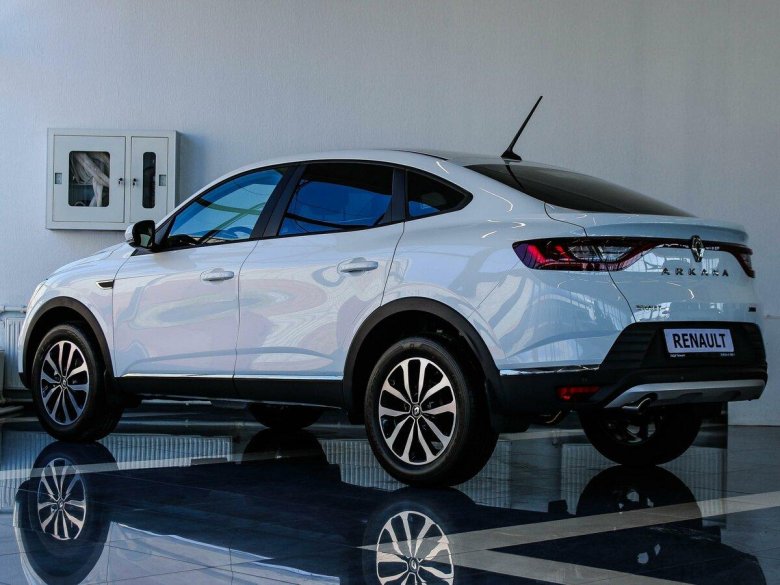 Рено аркана 2021