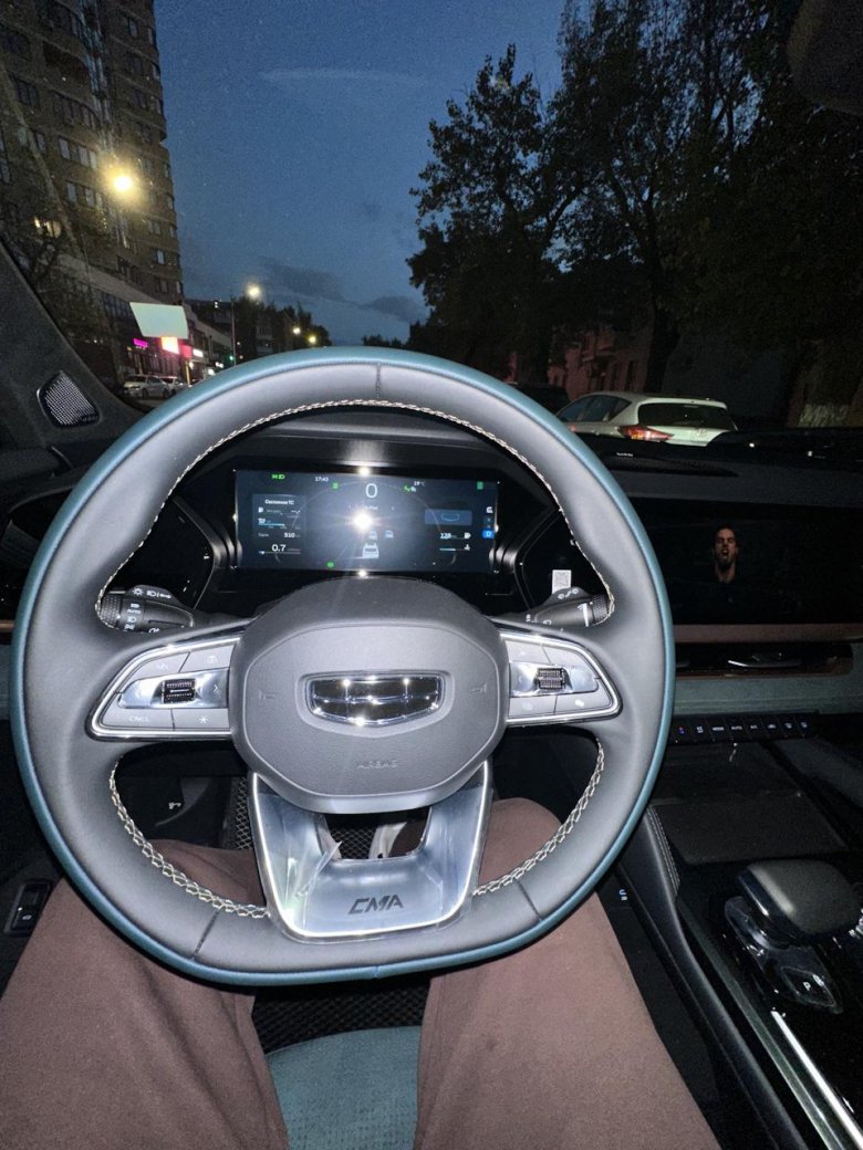 Автомобиль