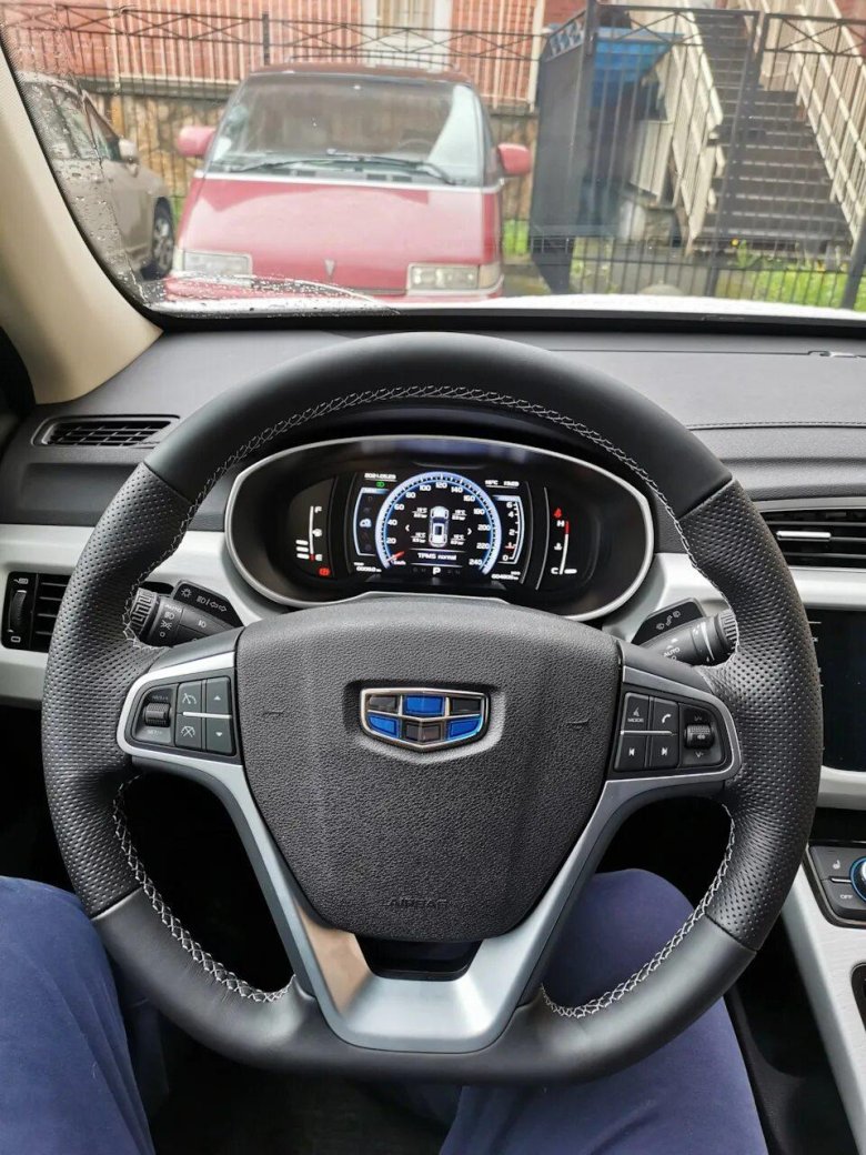 Руль Geely Atlas