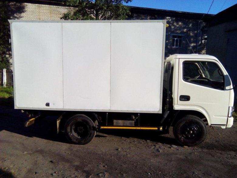 Фургон Гуран