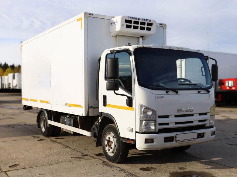 Исузу полуприцеп