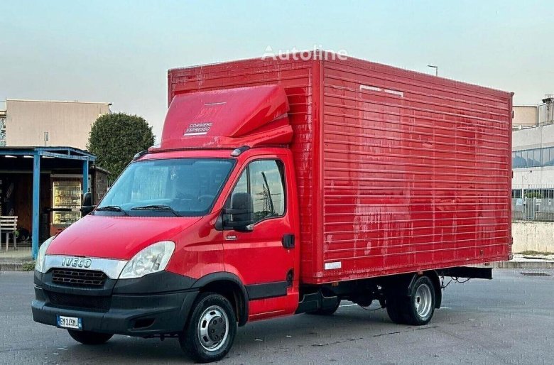 Внутри автомобиля