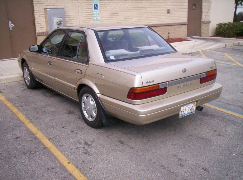 Ниссан Станза 1992