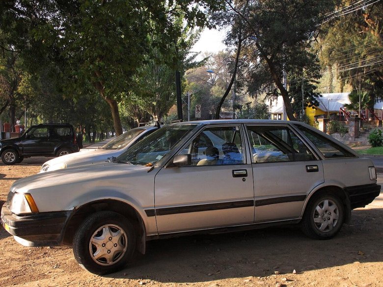 Nissan stanza 85 года