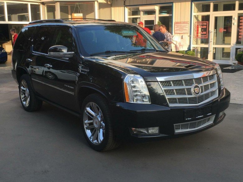 Cadillac Escalade 3 Black