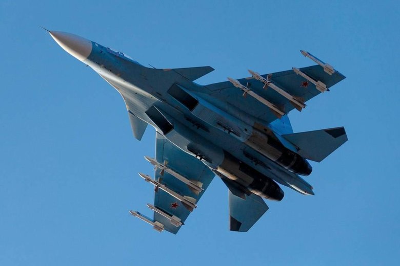 Истребитель Су-30см