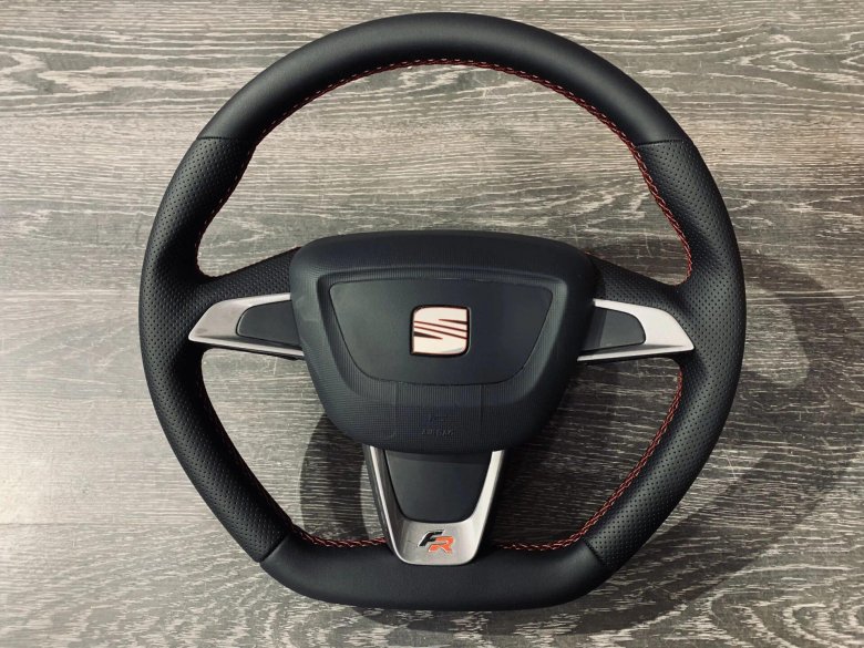 Seat Leon руль