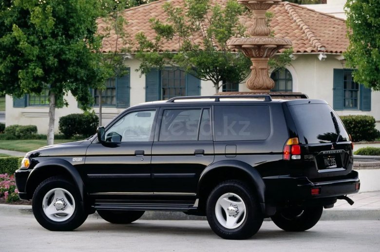 Митсубиси Монтеро спорт 1