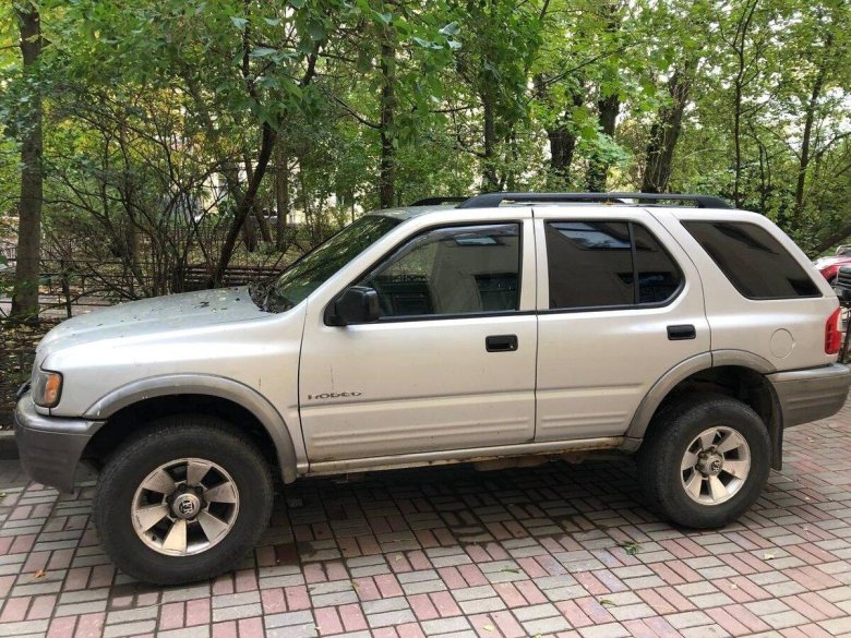 Isuzu Rodeo 2002