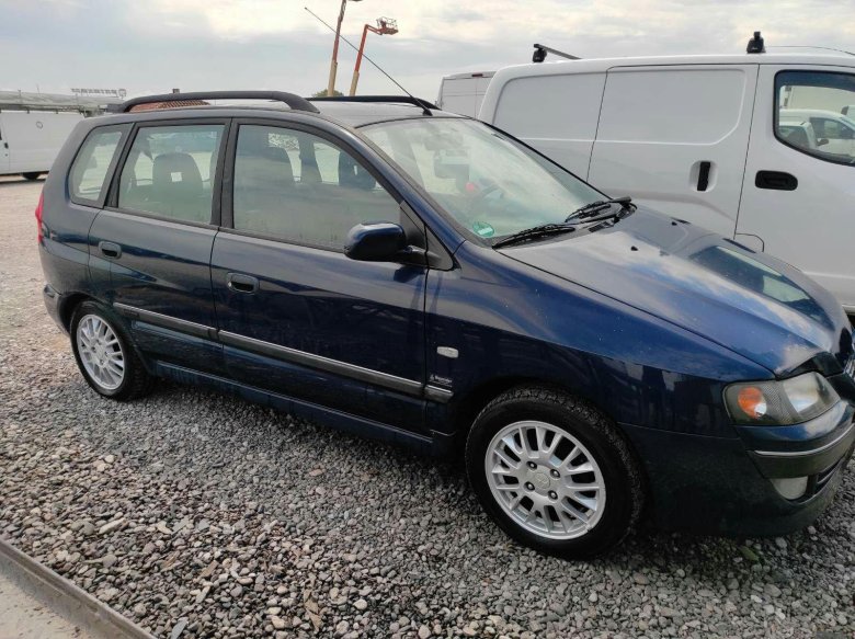 Мицубиси Спейс Стар 2004