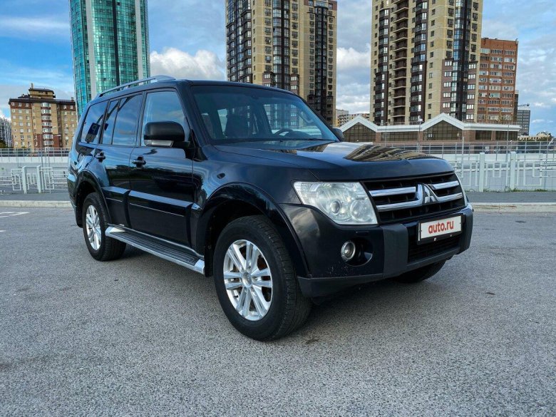 Mitsubishi pajero iv рестайлинг 1