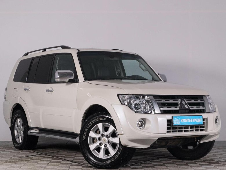 Mitsubishi Pajero 2010