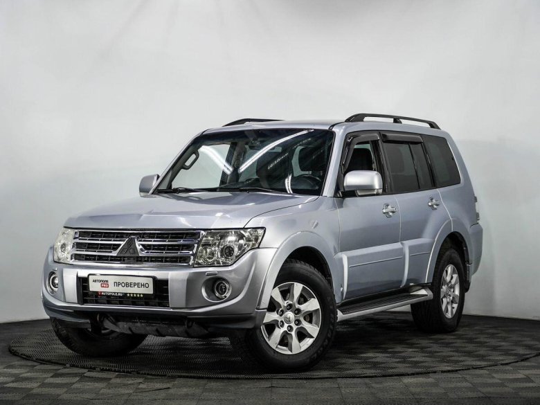 Митсубиси Паджеро 2012