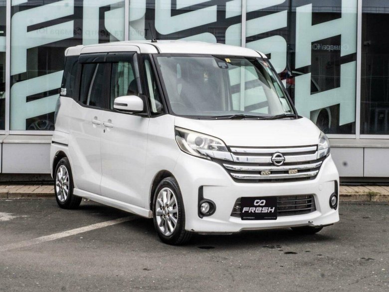 Ниссан дейз рукс