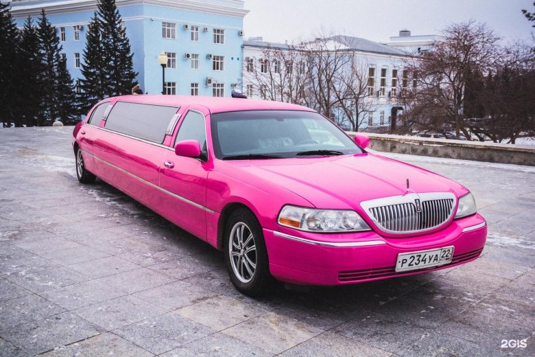 Розовый Линкольн лимузин