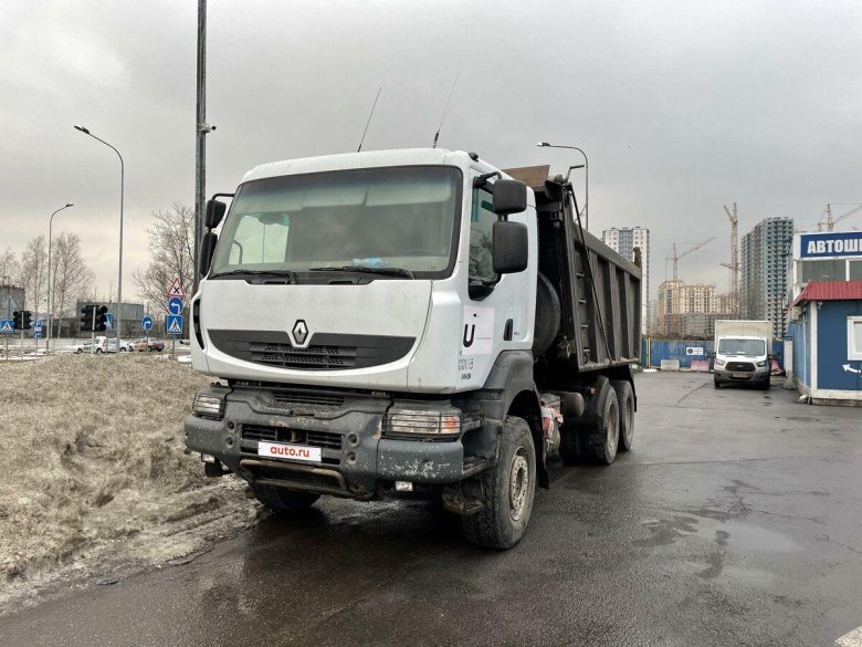 Рено самосвал 8 х 4