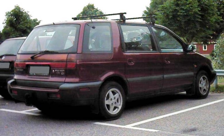 Mitsubishi Space Wagon 1995