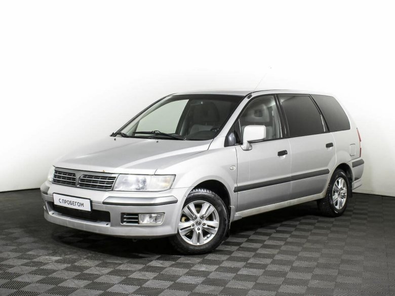 Mitsubishi Space Wagon 2002
