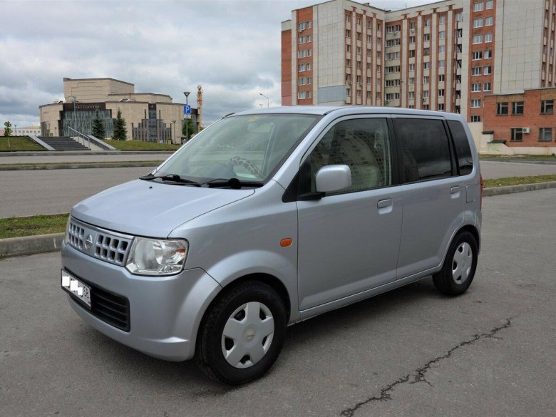 Ниссан Отти 2008
