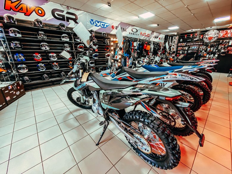 Rolling Moto мотосалон