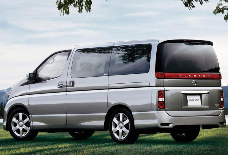 Nissan Elgrand 2002