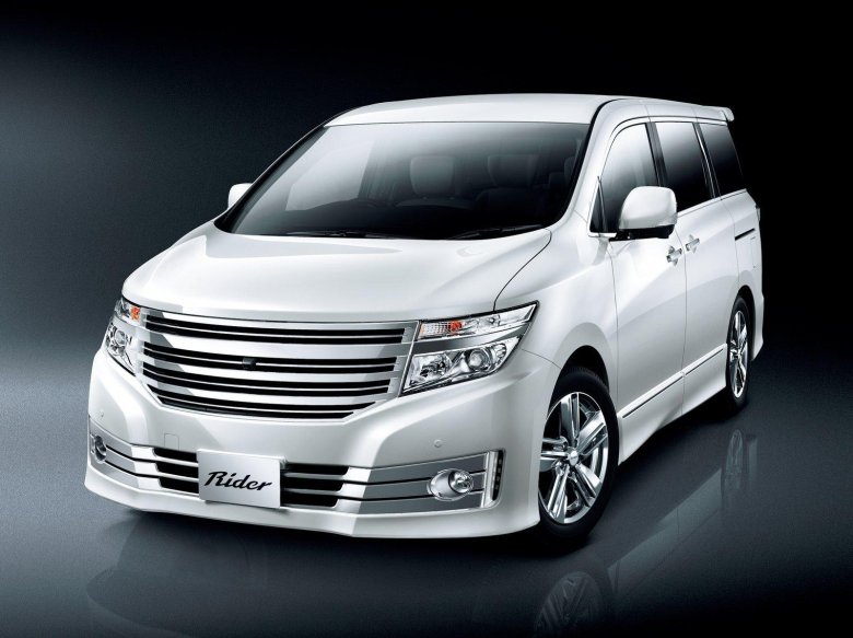 Nissan Elgrand 2011