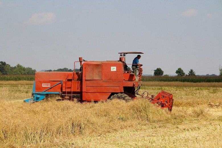 Комбайн Bizon z056