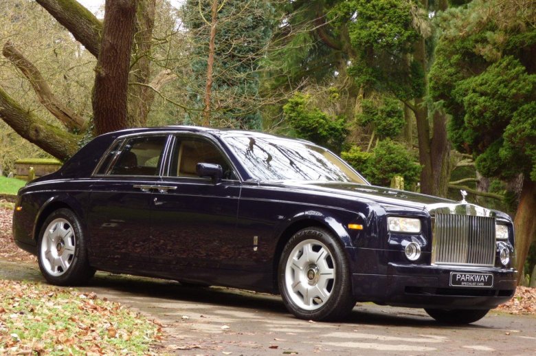 Rolls-royce phantom vii