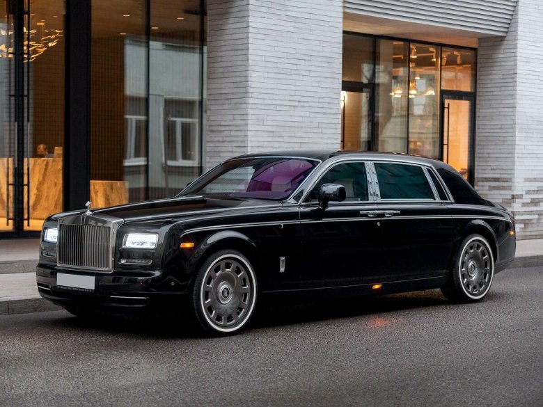 Черный Роллс Ройс 2003-2012