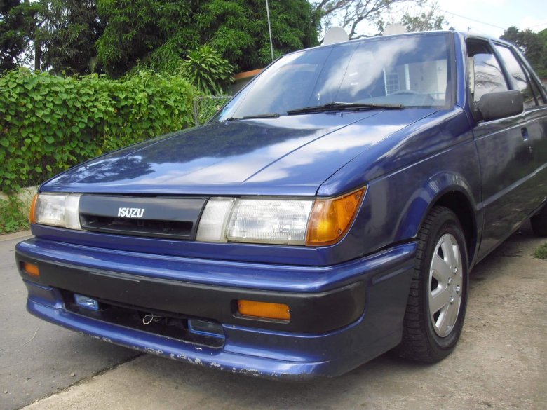 Isuzu Gemini 1989