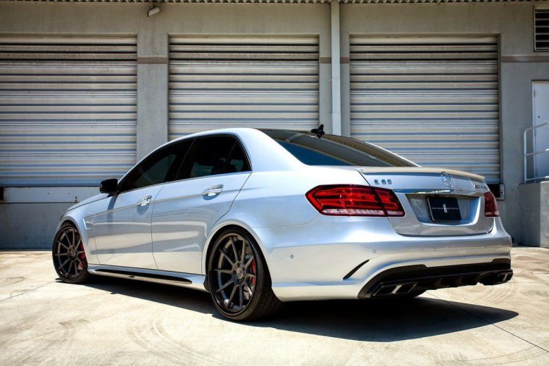 Мерседес е63