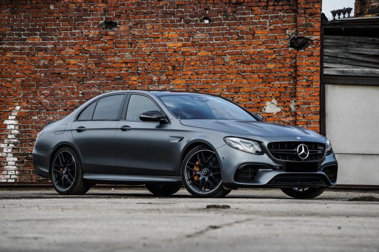 Mercedes e63s AMG